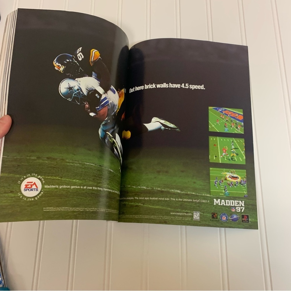 Super Bowl XXXI Official Game Program - Picture 6 of 7